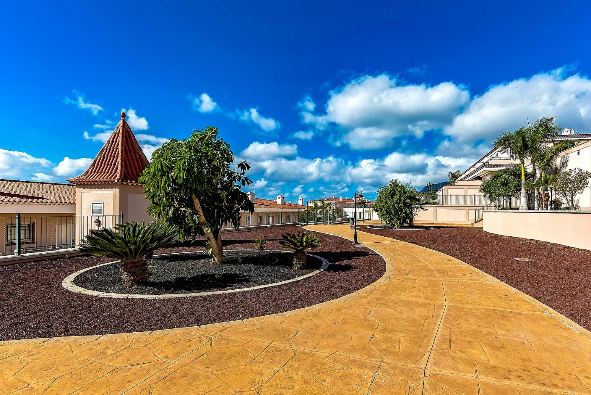 Spacious Ocean View Family Townhouse Puerto de Santiago  Exterior photo